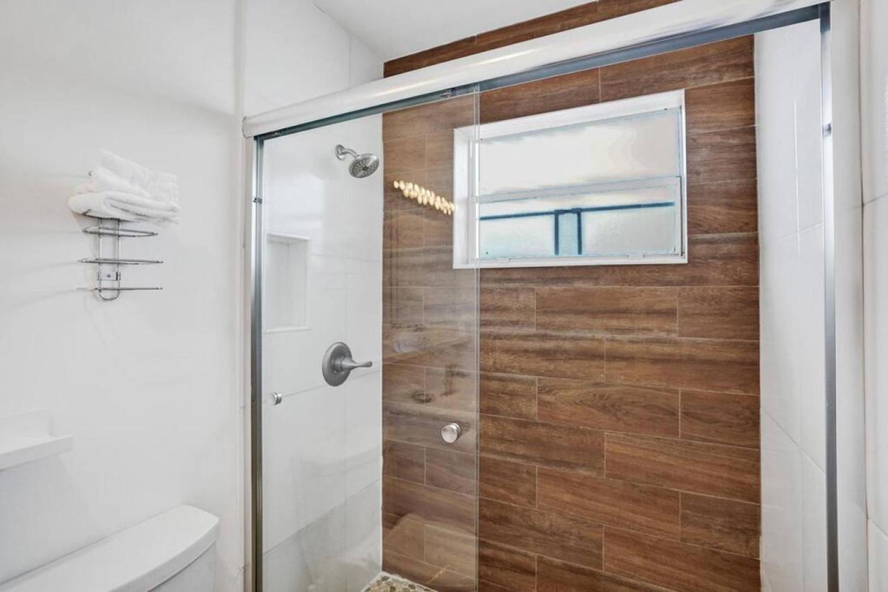 Waves Beach Town Cozy Studio Apartment Pompano Beach Exterior photo
